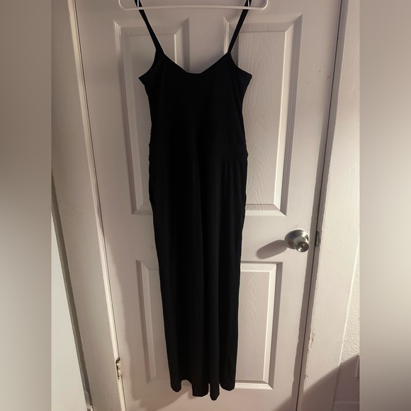 Vouri Black Sleeveless Jumpsuit - Picture 4 of 9